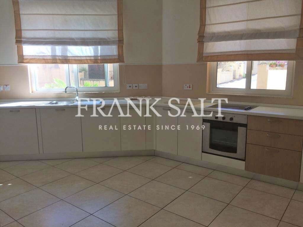 3 bedrooms Maisonette in Saint Julian's, Malta No. 3531