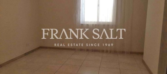 3 bedrooms Maisonette in Saint Julian's, Malta No. 3531 2