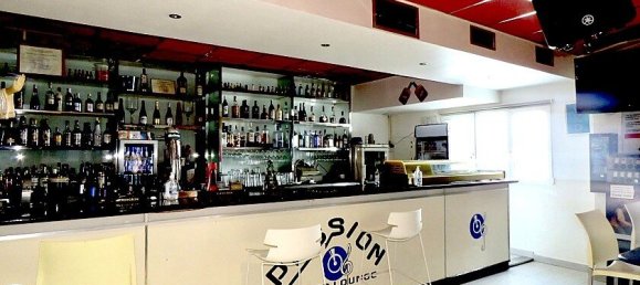 166m² Commercial property in Villamartin, Spain No. 14574 9