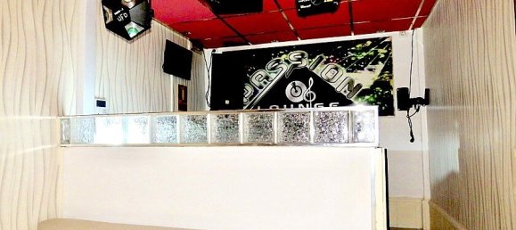 166m² Commercial property in Villamartin, Spain No. 14574 3