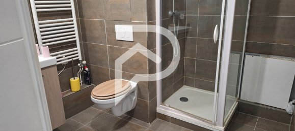 Studio in Seine-Saint-Denis, France, Nr. 298913 3