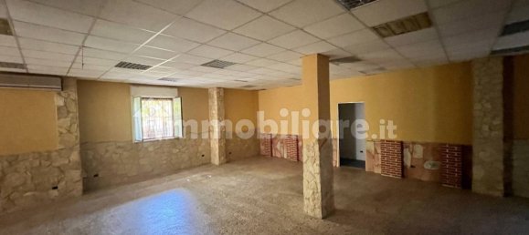 5-salle Propriété commerciale à San Giovanni la Punta, Italy No. 158557 10