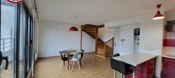 2 chambres Duplex à Athis-Mons, France No. 136632 2
