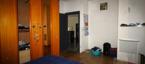 4 rooms House in Udine, Italy No. 104303 7