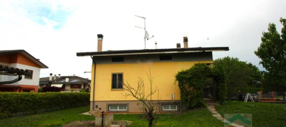 4 rooms House in Udine, Italy No. 104303 9