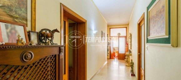 6غرفة شقة في Monte San Giusto, Italy رقم 234513 4