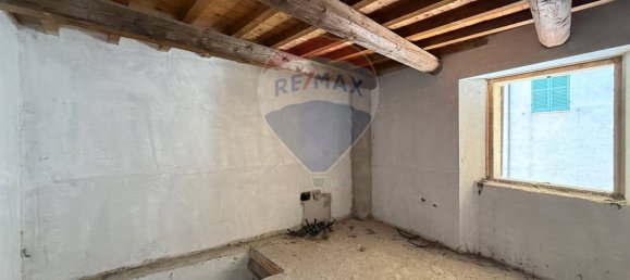 3 Schlafzimmer Haus in Foligno, Italy, Nr. 358124 9