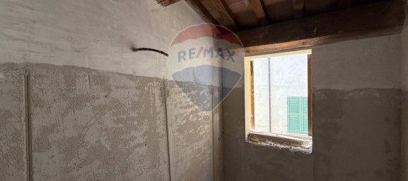 3 Schlafzimmer Haus in Foligno, Italy, Nr. 358124 16