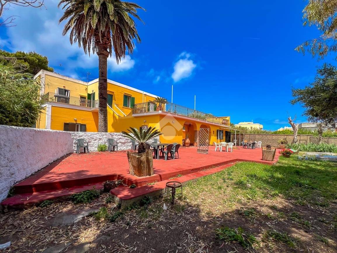 5 bedrooms Villa in Ventotene, Italy No. 307970