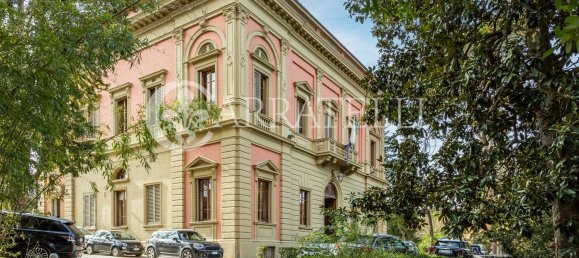 42 bedrooms Villa in Florence, Italy No. 319693 15