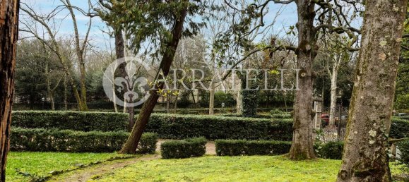 42 bedrooms Villa in Florence, Italy No. 319693 24