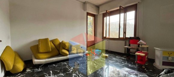 3 bedrooms Apartment in Florence, Italy No. 328828 3