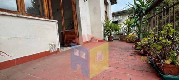 3 bedrooms Apartment in Florence, Italy No. 328828 5