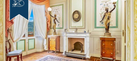 5 bedrooms Villa in Lucca, Italy No. 279822 9