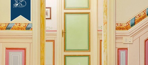 5 bedrooms Villa in Lucca, Italy No. 279822 11