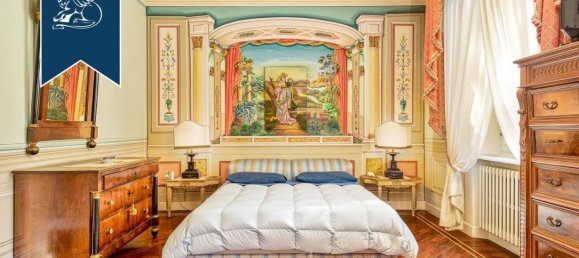 5 bedrooms Villa in Lucca, Italy No. 279822 8