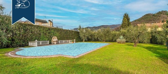 5 bedrooms Villa in Lucca, Italy No. 279822 17