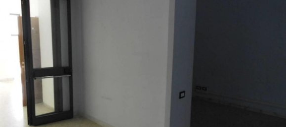 Propriété commerciale à Ferentino, Italy 144m² No. 376301 10