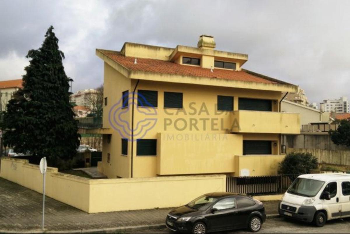 Casa T6 em Porto, Portugal N.º 3739