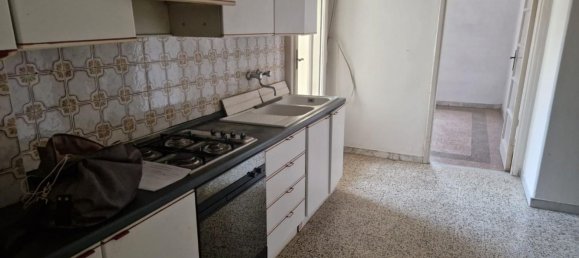 2 rooms Apartment in Pisa, Italy No. 161279 6