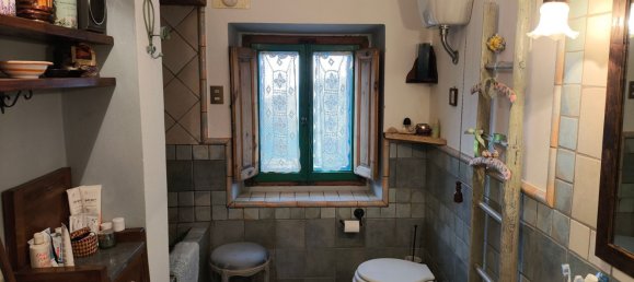 4 bedrooms House in Marliana, Italy No. 362637 15