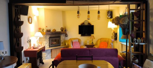 4 bedrooms House in Marliana, Italy No. 362637 2