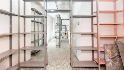 60m² Commercial property in Armilla, Spain No. 155509