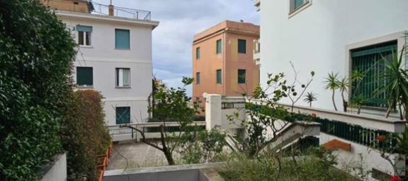 2 chambres Appartement à Genoa, Italy No. 238917 30
