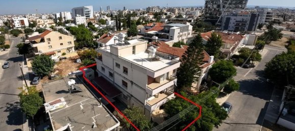 352m² Commercial property in Limassol, Cyprus No. 22134 3
