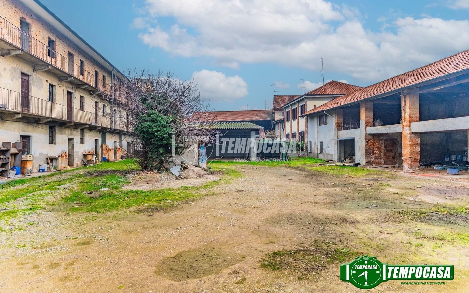 18 غرف نوم منزل في Bareggio, Italy رقم 357854