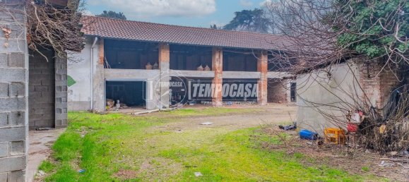 18 غرف نوم منزل في Bareggio, Italy رقم 357854 9