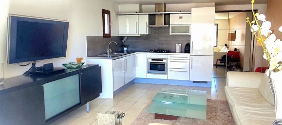 Квартира с 2 спальнями в Агд, Франция № 295751 4