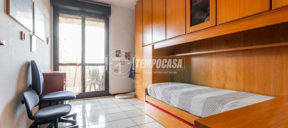 4 Schlafzimmer Wohnung in Saronno, Italy, Nr. 363467 17