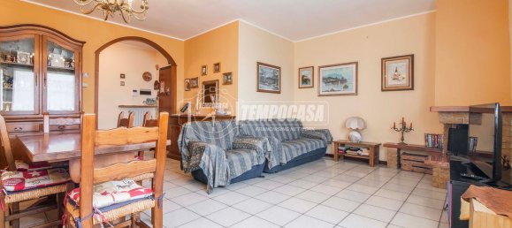 4 Schlafzimmer Wohnung in Saronno, Italy, Nr. 363467 7
