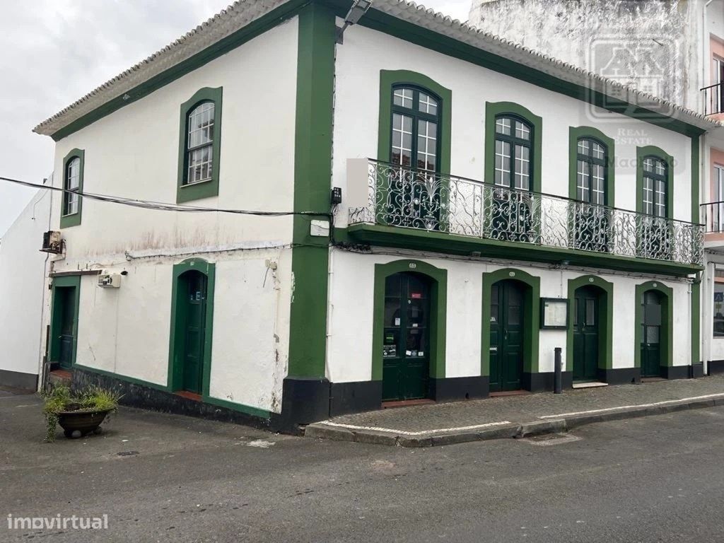 242m² Commercial property in Angra do Heroismo, Portugal No. 328591