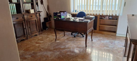 Apartamento de 5 divisões em Sulmona, Italy N.º 274942 10