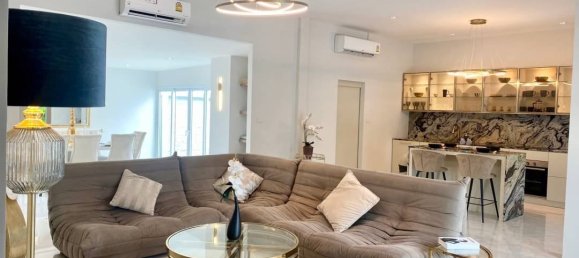 4 bedrooms Villa in Pattaya, Thailand No. 26310 13