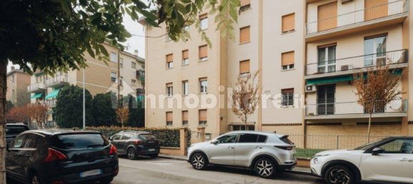 Квартира с 3 спальнями в Сан Ладзаро ди Савена, Италия № 268477 47