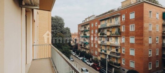 Квартира с 3 спальнями в Сан Ладзаро ди Савена, Италия № 268477 39