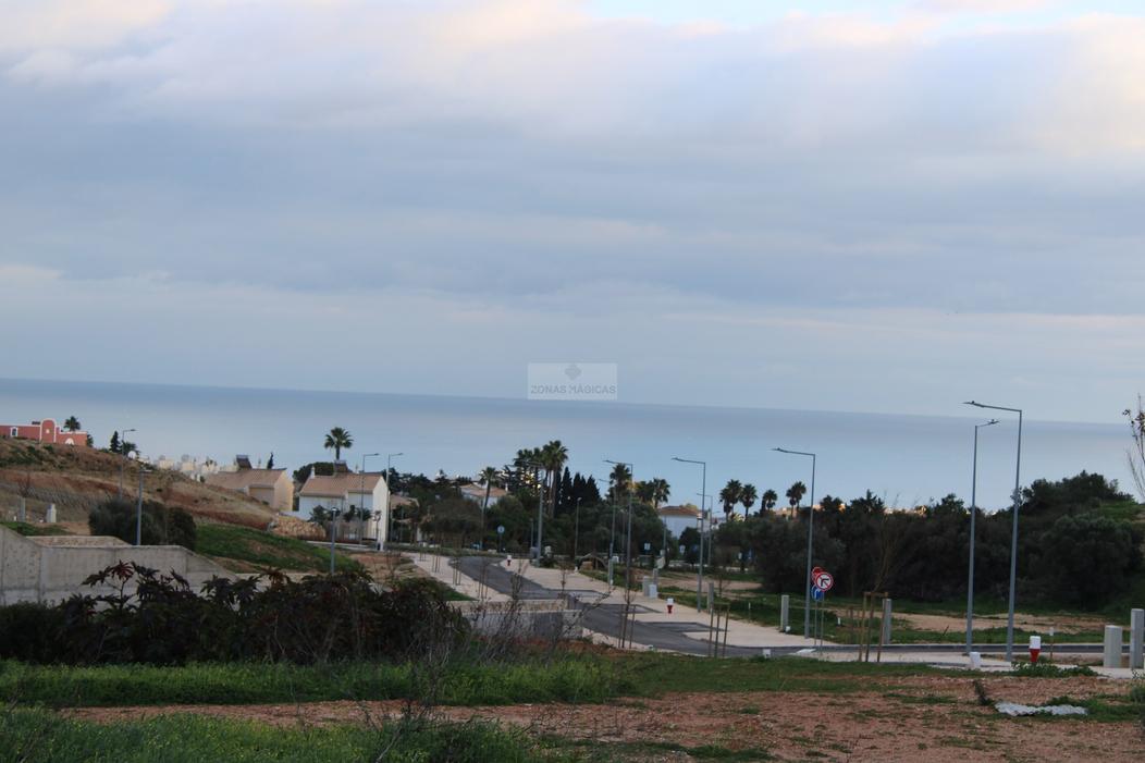 Terrain à Luz, Portugal 603m² No. 244969