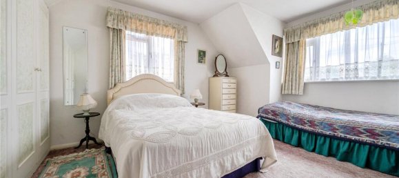 3 bedrooms House in Barnet, United Kingdom No. 6473 9