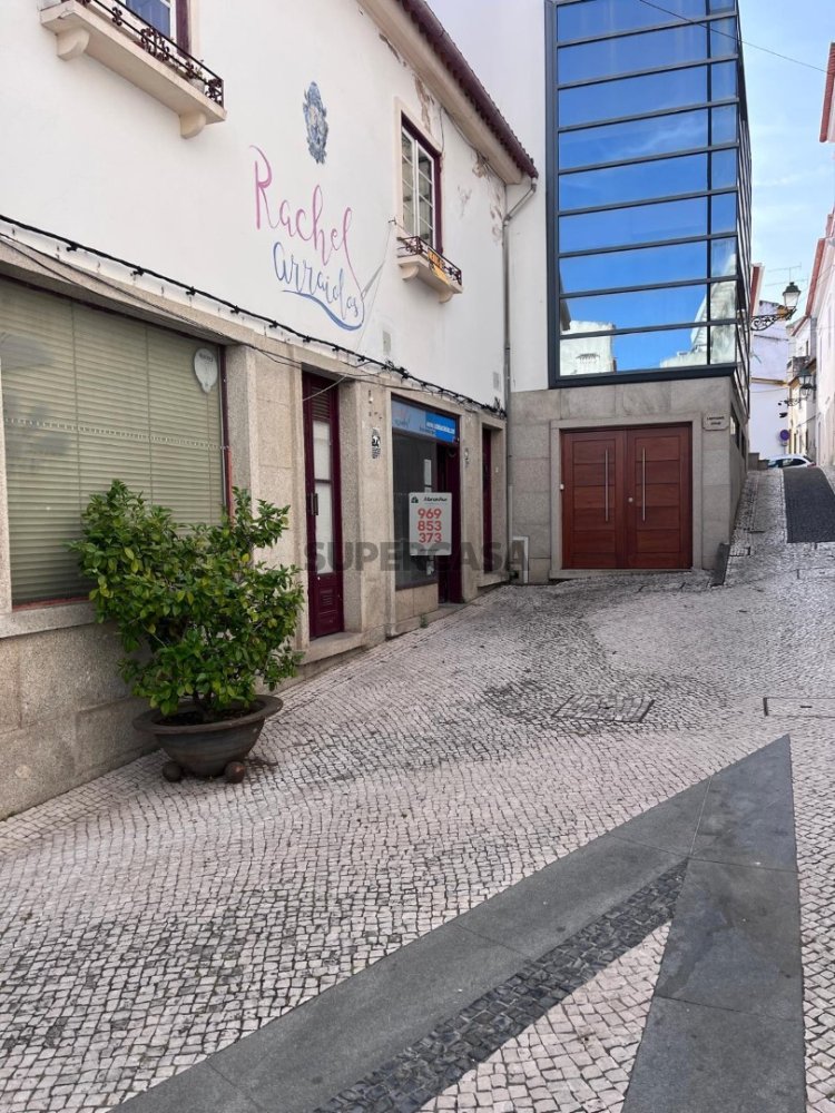 Gebäude in Abrantes, Portugal 127m², Nr. 194973