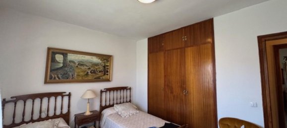 Casa de 4 dormitorios en Madrid, Spain No. 191534 26