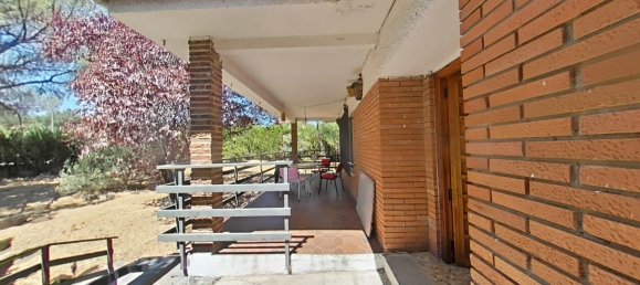 Casa de 4 dormitorios en Madrid, Spain No. 191534 6