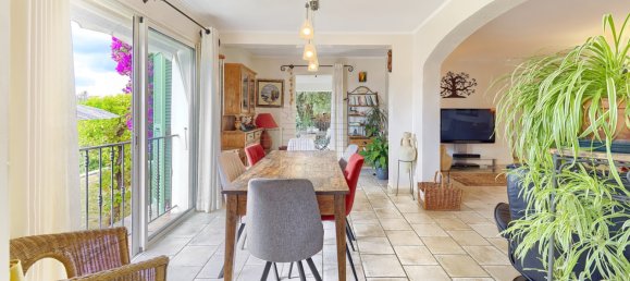 Villa de 4 dormitorios en Vence, France No. 348686 8
