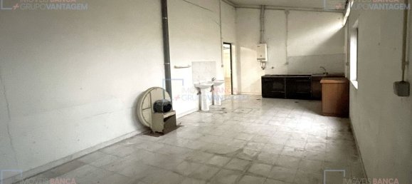 Lagerhaus in Santa Maria da Feira, Portugal 1174m², Nr. 9369 9