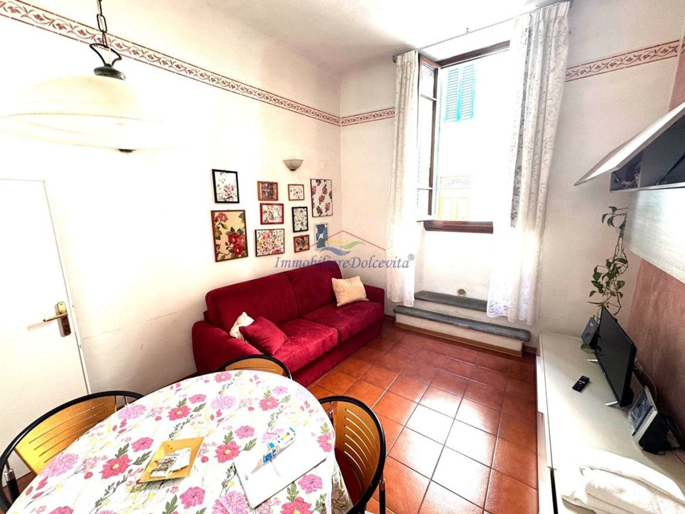 Apartamento de 2 dormitorios en Florence, Italy No. 363881