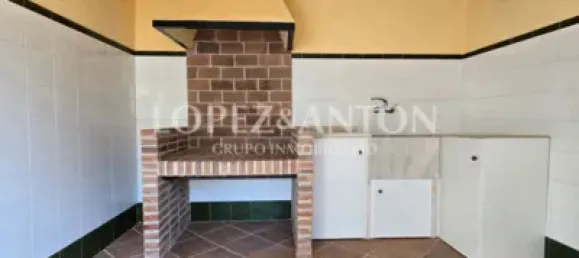 4 غرف نوم منزل في L'Eliana, Spain رقم 174206 29