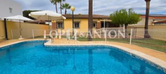 4 غرف نوم منزل في L'Eliana, Spain رقم 174206 6