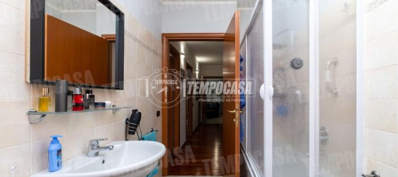 3 rooms Apartment in Seriate, Italy No. 13757 13